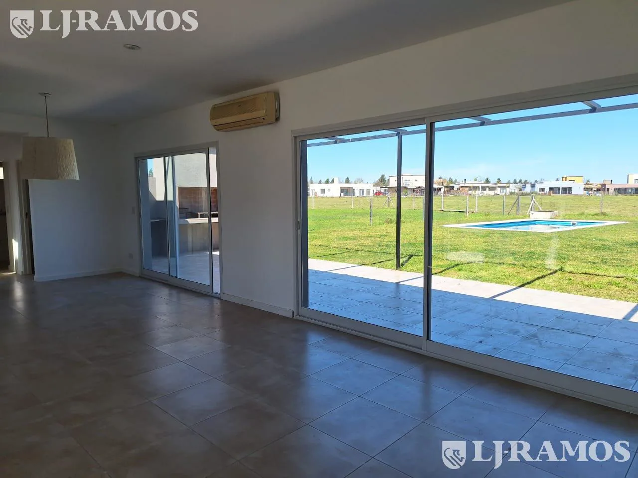 Casa VENTA CON RENTA en San Sebastián A1 FONDO A PULMON VERDE no crédito MB foto 5