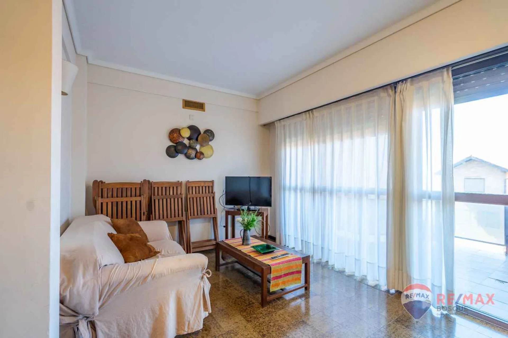 DEPARTAMENTO VENTA PINAMAR 5 AMB COCHERA MTS PLAYA foto 3