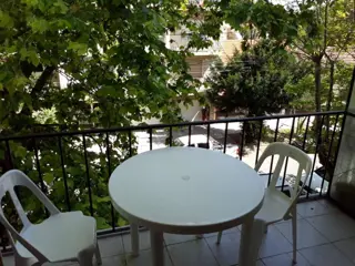 Dos Ambientes con Balcón al Frente en Zona 1 foto 3