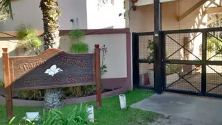 VENTA DE DUPLEX EN BARRIO PRIVADO  JARDINES DE ESCOBAR foto 2
