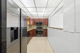 19380 Collins Av #PH-6 19300 foto 5
