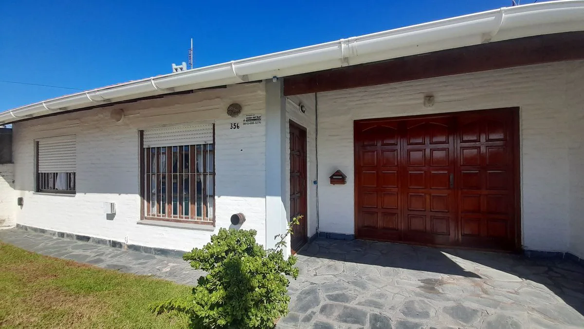 VENTA CASA 3 AMB PARQUE Y GARAGE A MTS DE LA COSTA foto 4