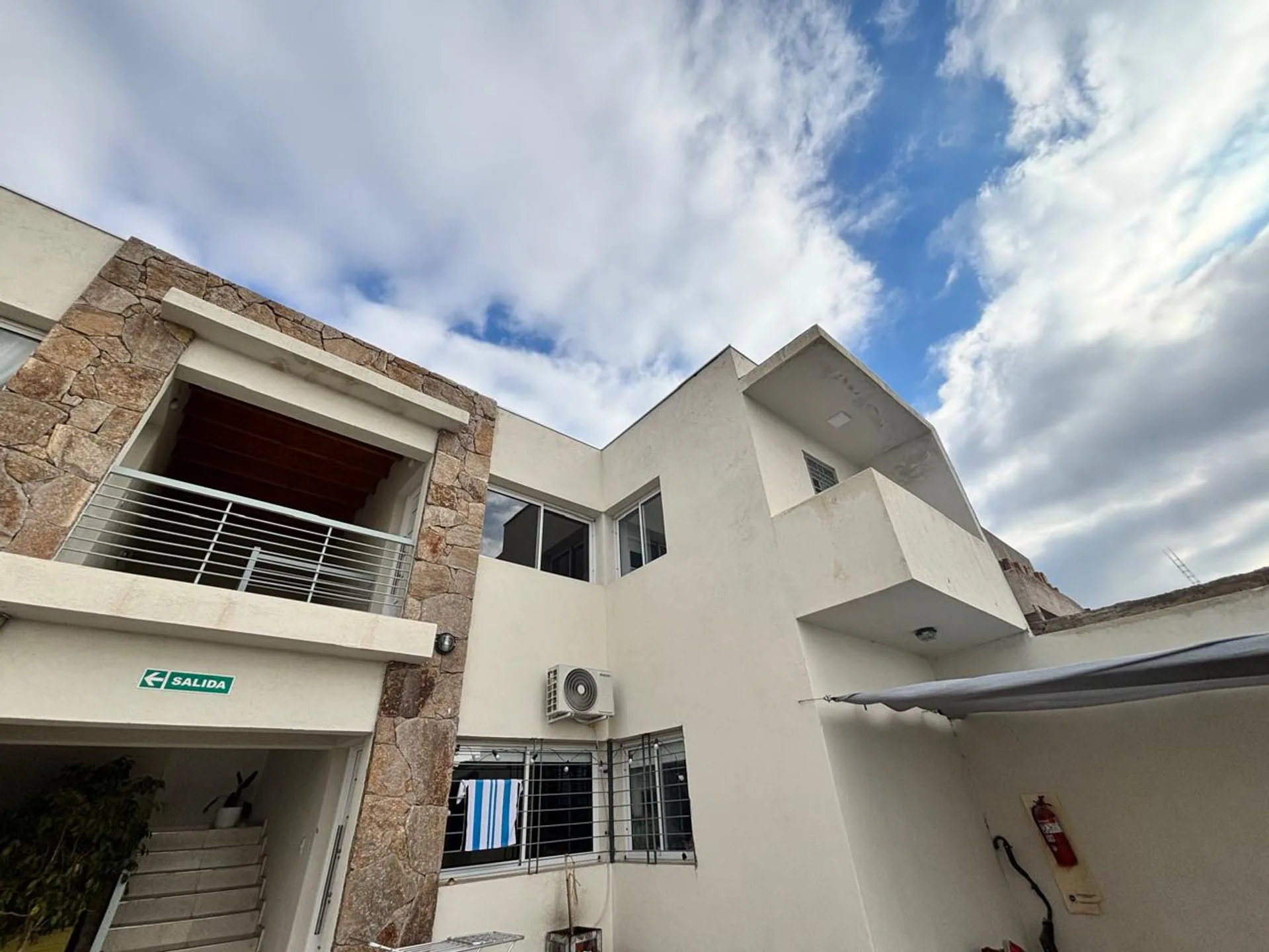 ALQUILER – DEPARTAMENTO EN VILLA ARAUCA, MAIPÚ