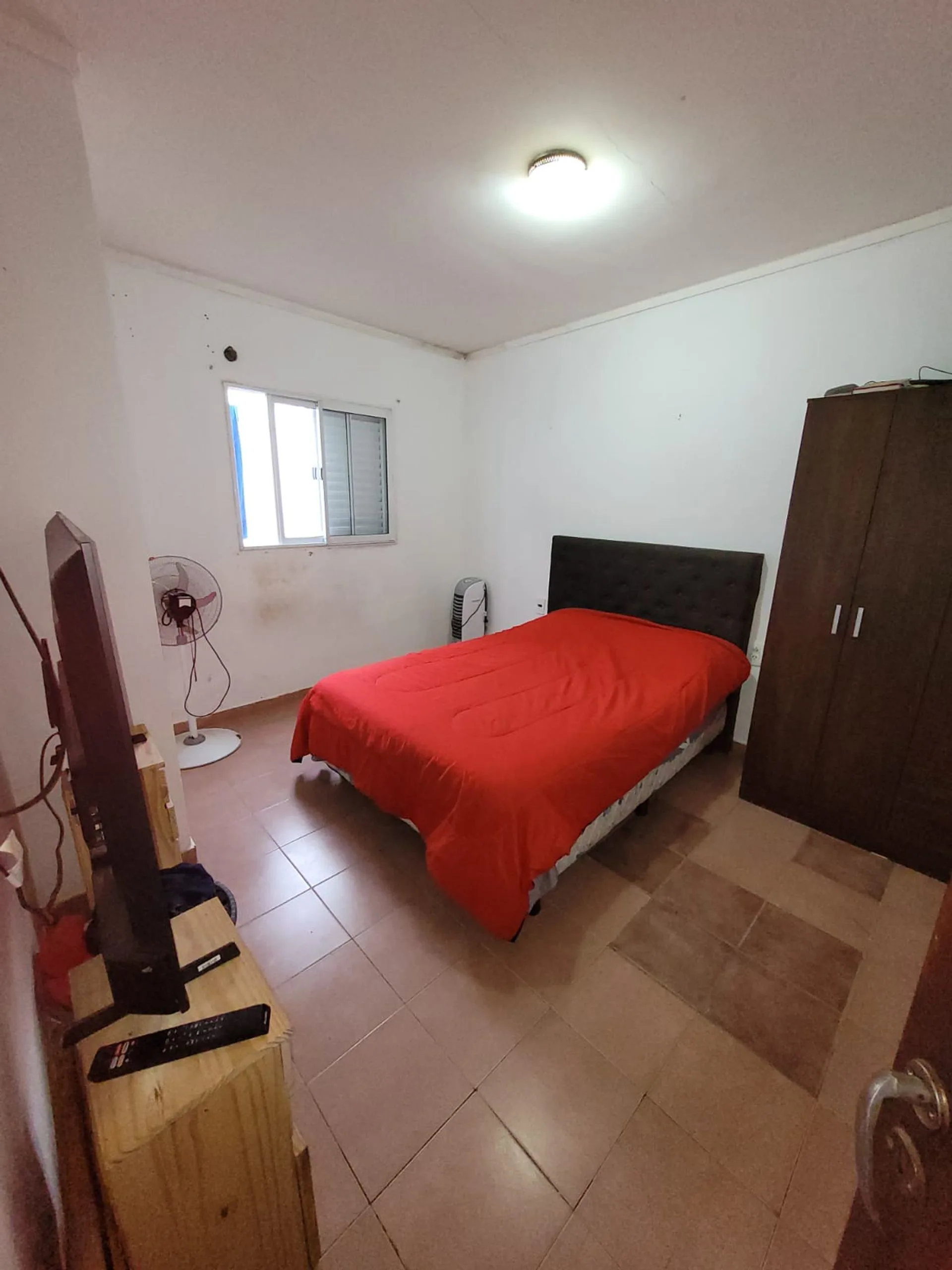 Departamento en planta alta con doble balcón foto 5