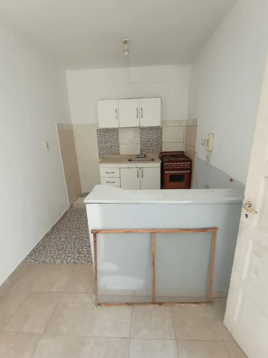 VENTA PH 3 AMBIENTES CASEROS EN 2 PLANTAS C/PATIO foto 2