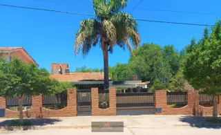 Santa Rita: 2 Dormitorios, quincho y Pileta a 3 cuadras del lago. foto 1