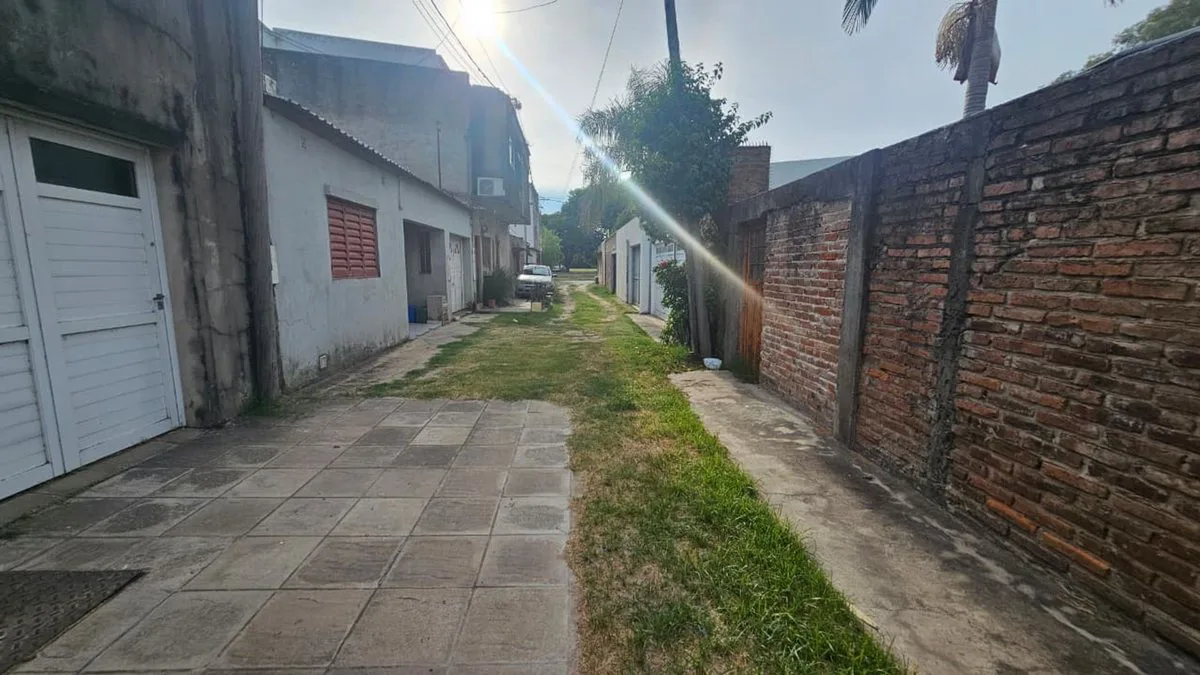 Casa para refacción/inversión foto 3