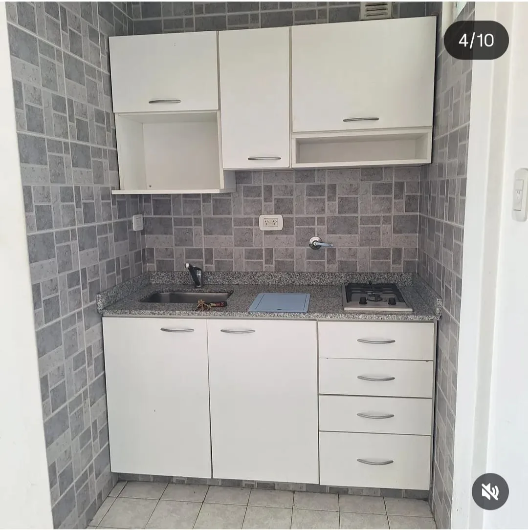 VENDO DEPARTAMENTO 2 AMB MORON ESTACION foto 3