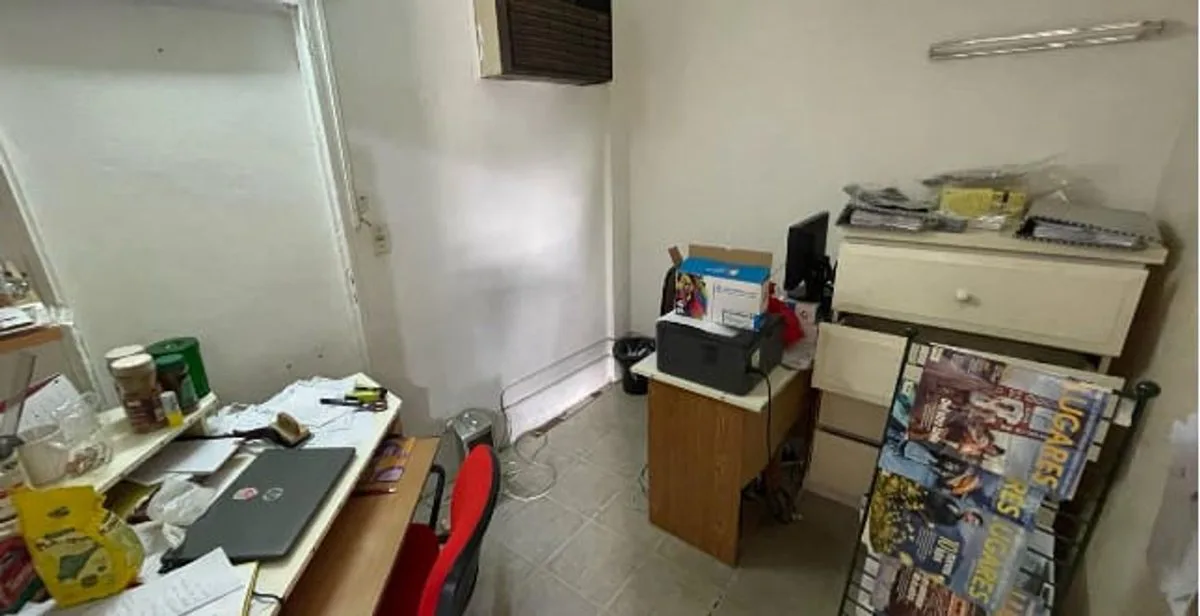 CASA DE 4 AMB, VENTA POSIBLE CONSULTORIO EN PADUA foto 2
