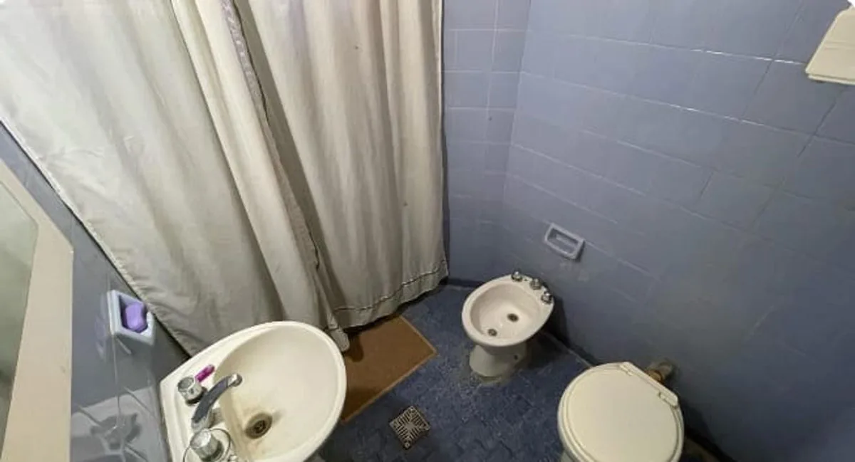 CASA DE 4 AMB, VENTA POSIBLE CONSULTORIO EN PADUA foto 4