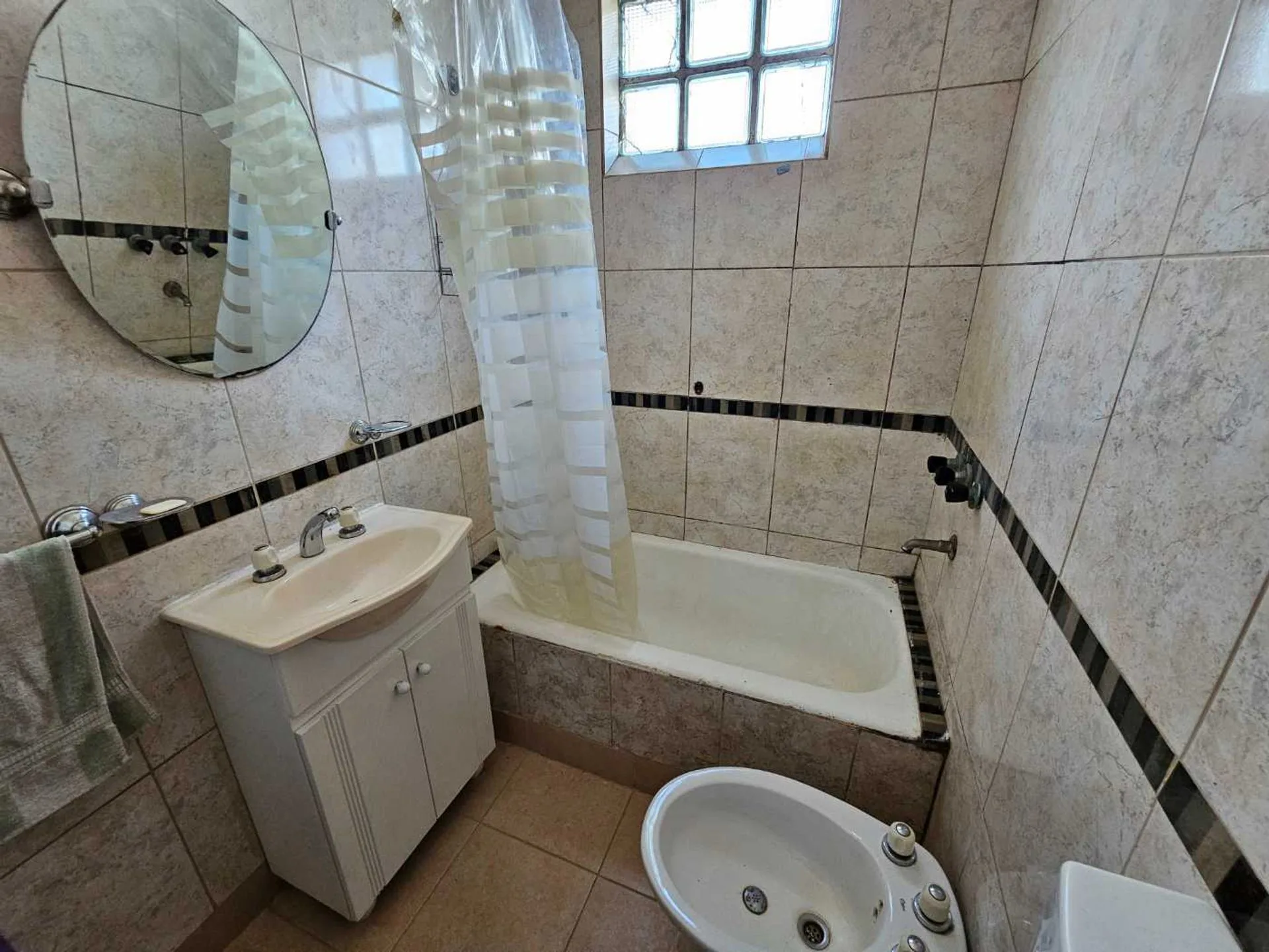 VENTA DEPARTAMENTO 2 AMBIENTES MORÓN CENTRO A/CRED foto 4