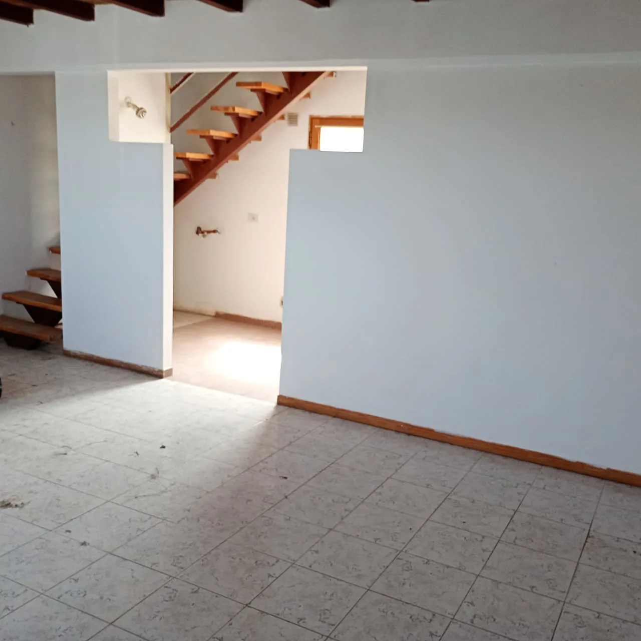 ALQUILER – DUPLEX -AEROPUERTO foto 2