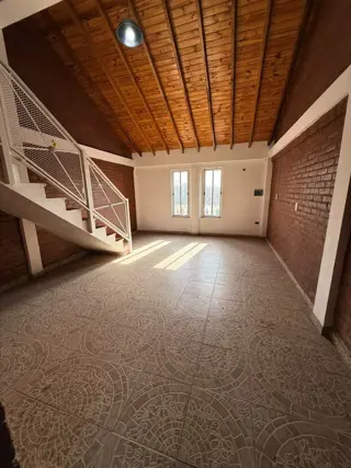 ALQUILER DEPTO DOS AMBIENTES PROXIMO A LA ESTACION DE LA REJA foto 2