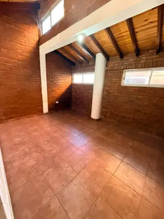 ALQUILER DEPTO DOS AMBIENTES PROXIMO A LA ESTACION DE LA REJA foto 3