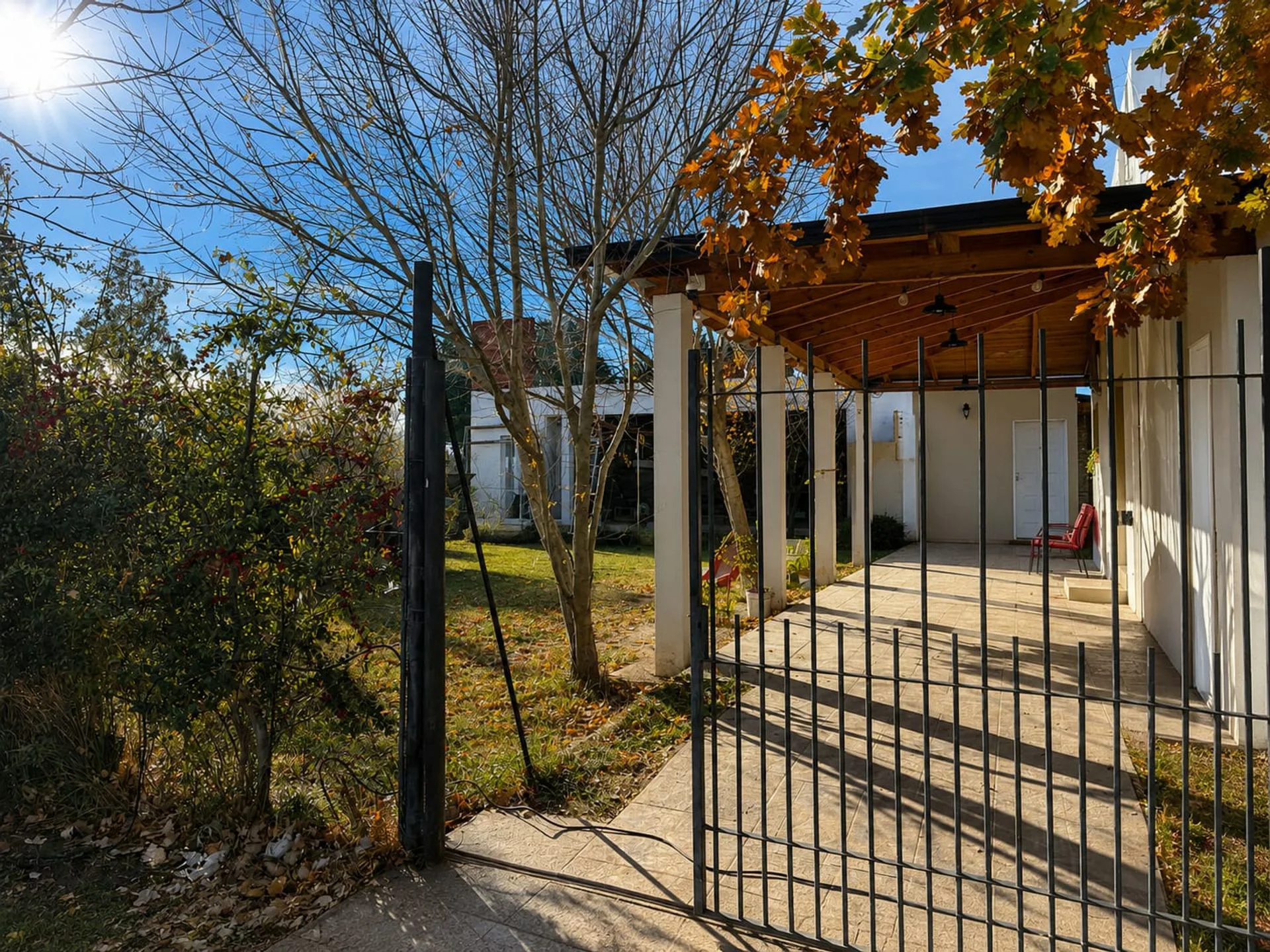 CASA EN VENTA  EN BARRIO ALIAGA EN GENERAL ROCA foto 3