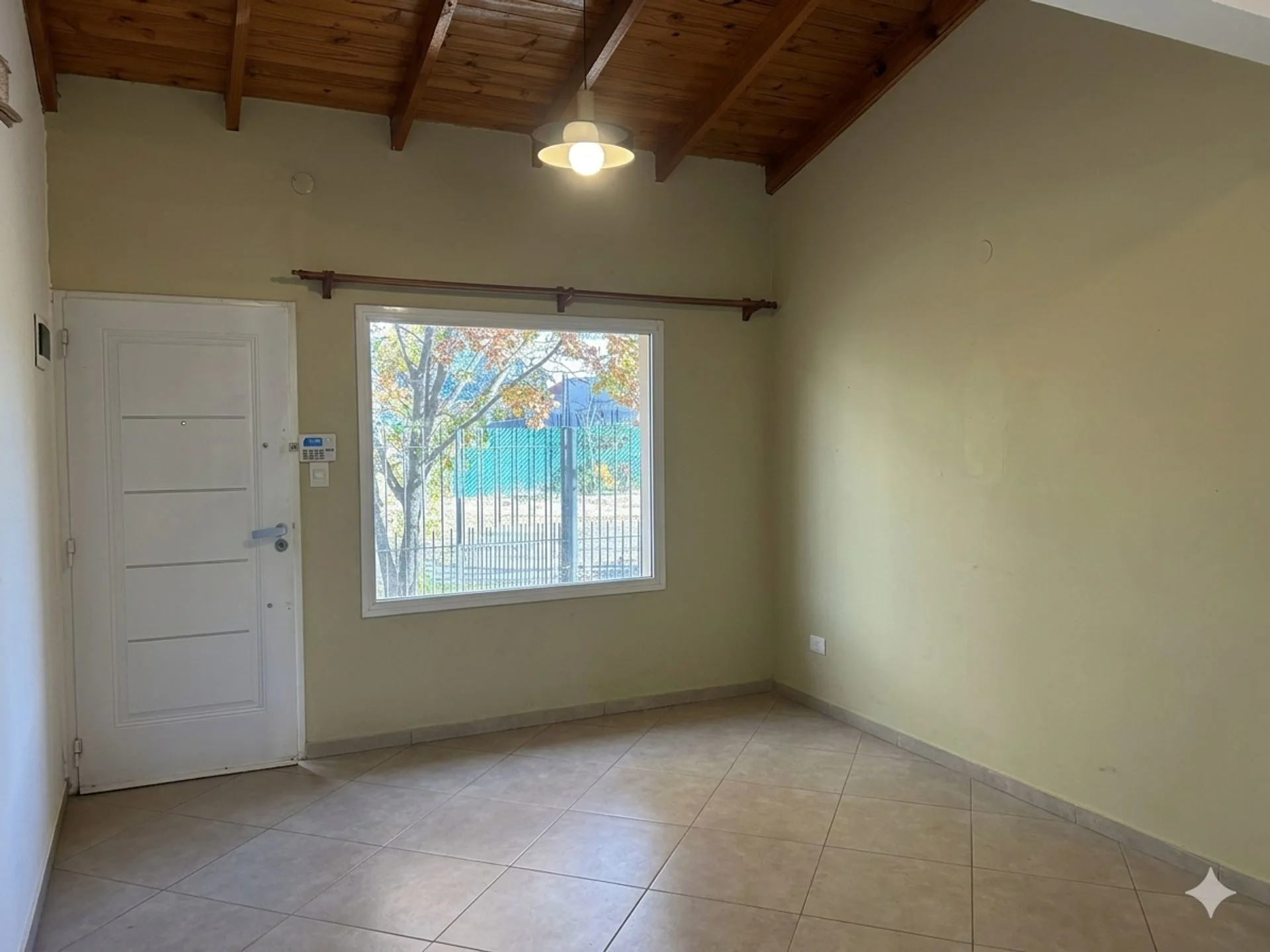 CASA EN VENTA  EN BARRIO ALIAGA EN GENERAL ROCA foto 4