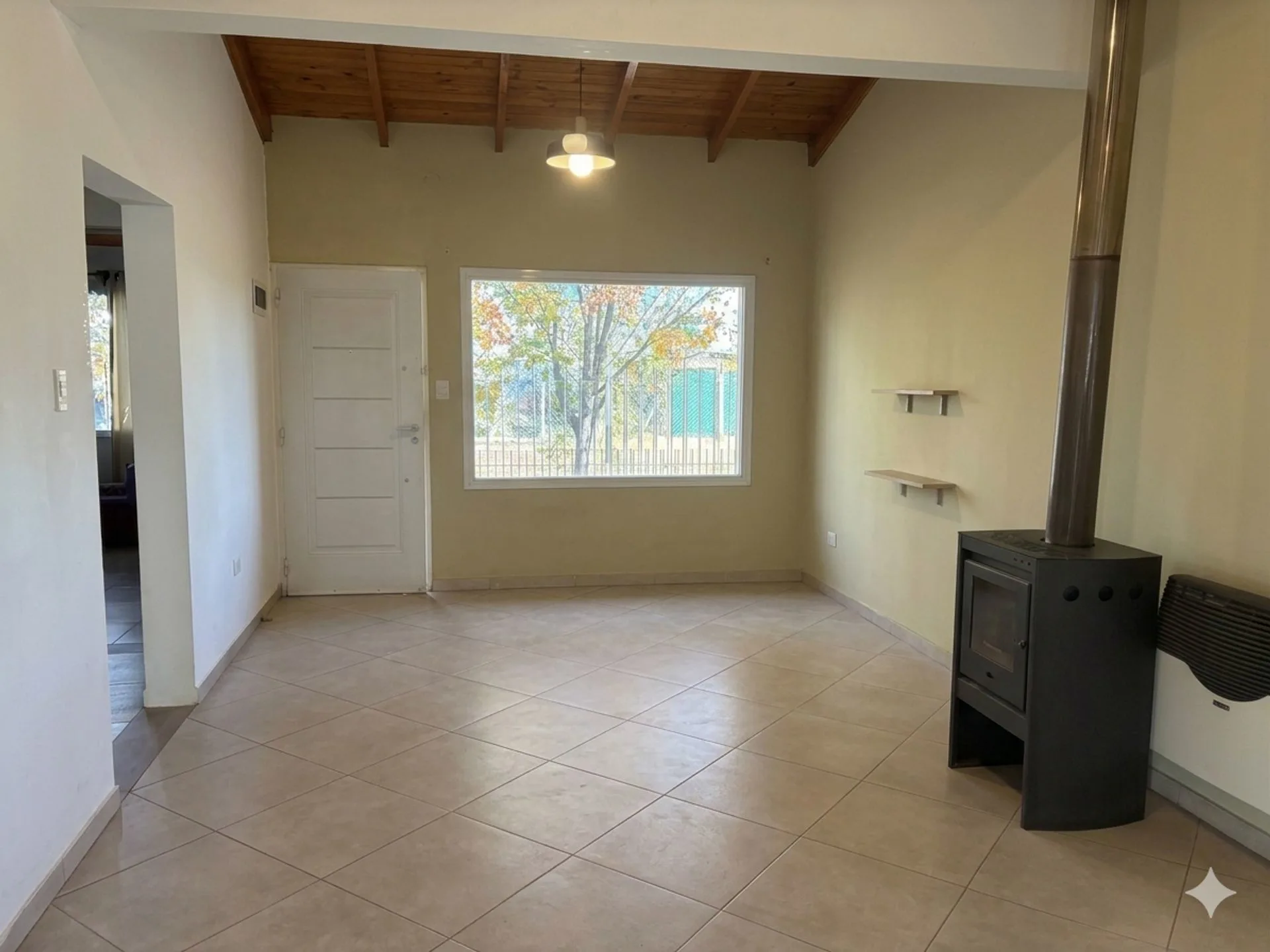 CASA EN VENTA  EN BARRIO ALIAGA EN GENERAL ROCA foto 5