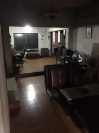 Casa de 240m2 con gran lote foto 4