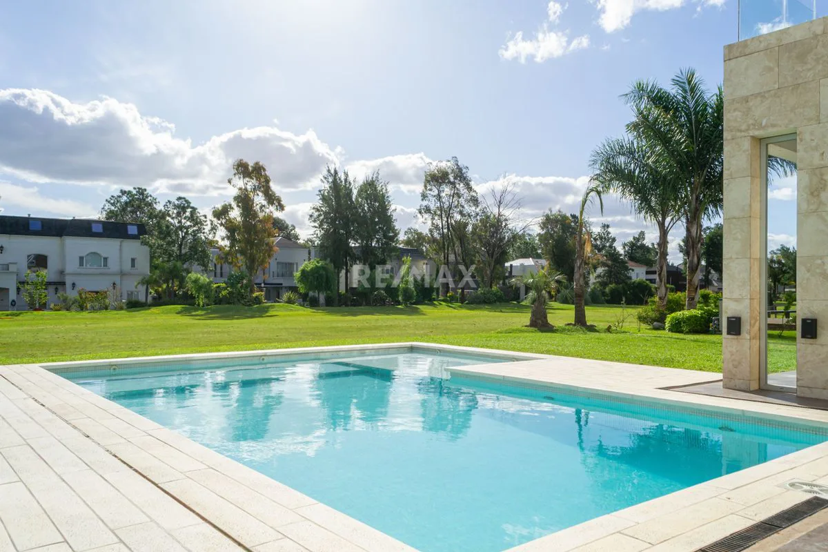 CASA EN VENTA SAINT THOMAS ESTE OESTE 7 AMB CUOTAS foto 5