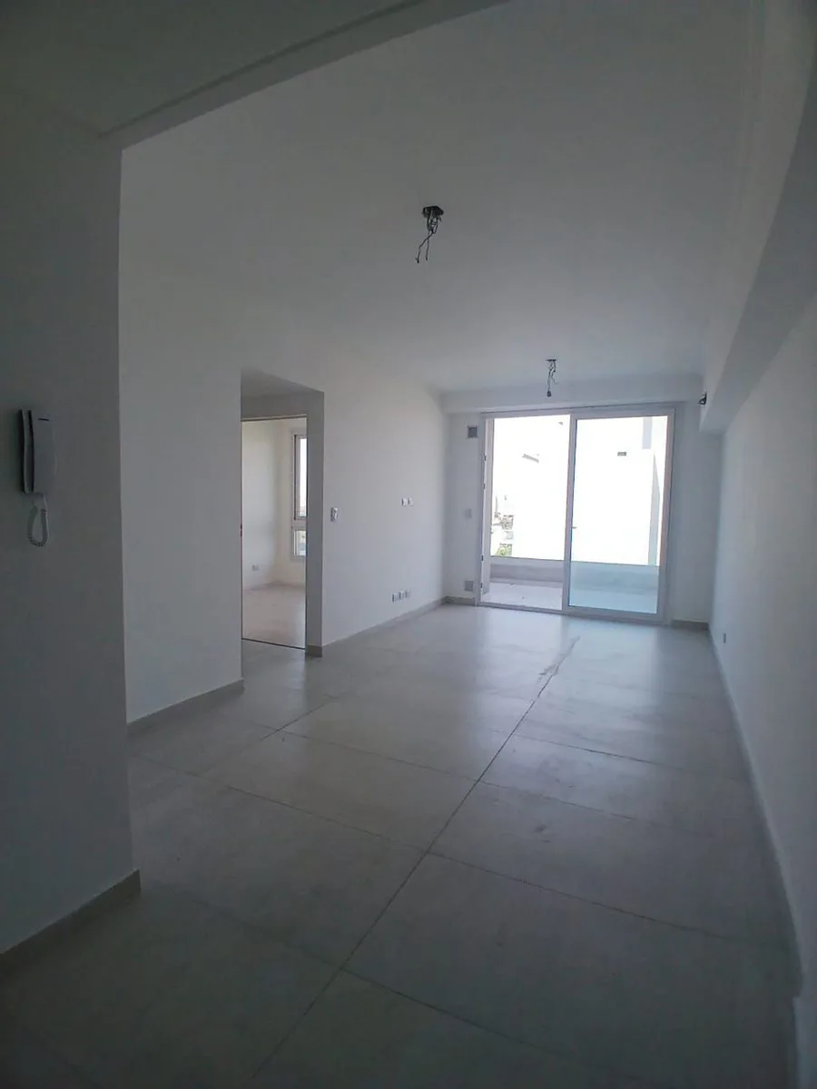 DEPARTAMENTO DOS AMBIENTES CON BALCON foto 2
