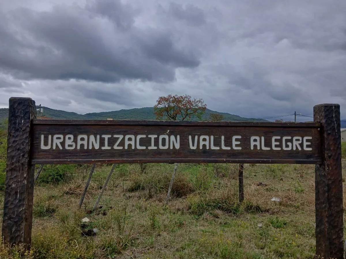 VENTA DE TERRENO EN LOTEO VALLE ALEGRE - 979 M2 foto 2