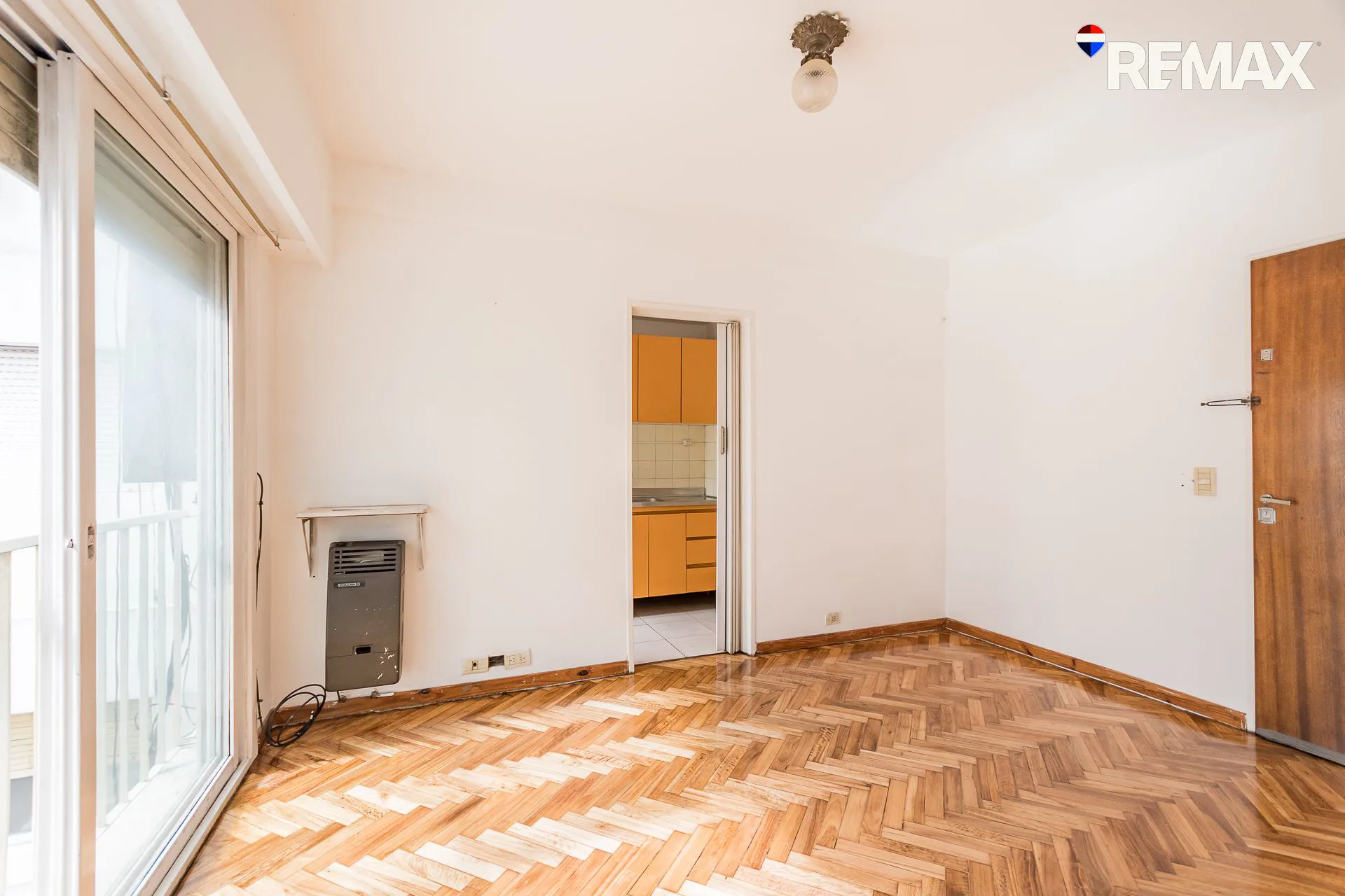 DEPARTAMENTO 2 AMB. VENTA. FLORES. MUY LUMINOSO. foto 5