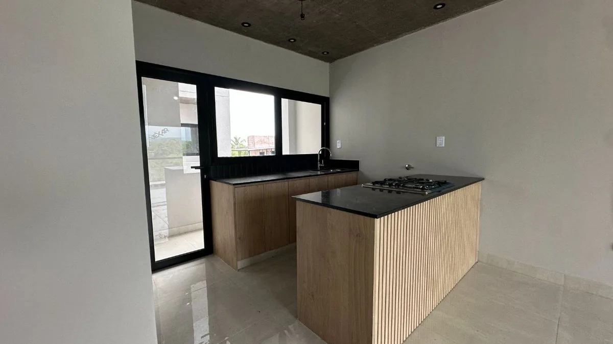 VENTA DEPARTAMENTO TIPO DUPLEX B° LOS PERALES foto 3