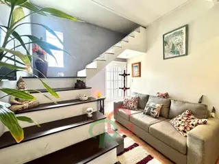 Casa Amplia con Jardín y Cochera - Gran Potencial de Expansión Apta Credito, Gba Sur - Zonaprop foto 2