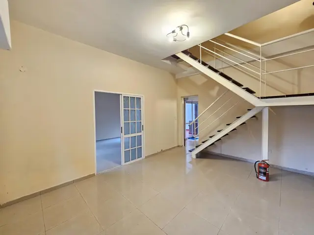 PH 4 ambientes reciclado con patio en Saavedra - Vedia 4700