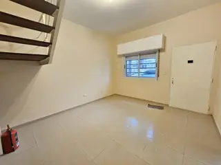 PH 4 ambientes reciclado con patio en Saavedra - Vedia 4700 foto 5
