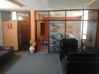 VENDO OFICINA CENTRO - EXCELENTE UBICACIÓN foto 1