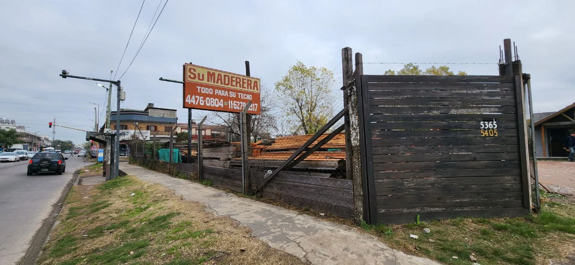 AQUILERDE IMPORTANTE PREDIO COMERCIAL EN ISIDRO C foto 2
