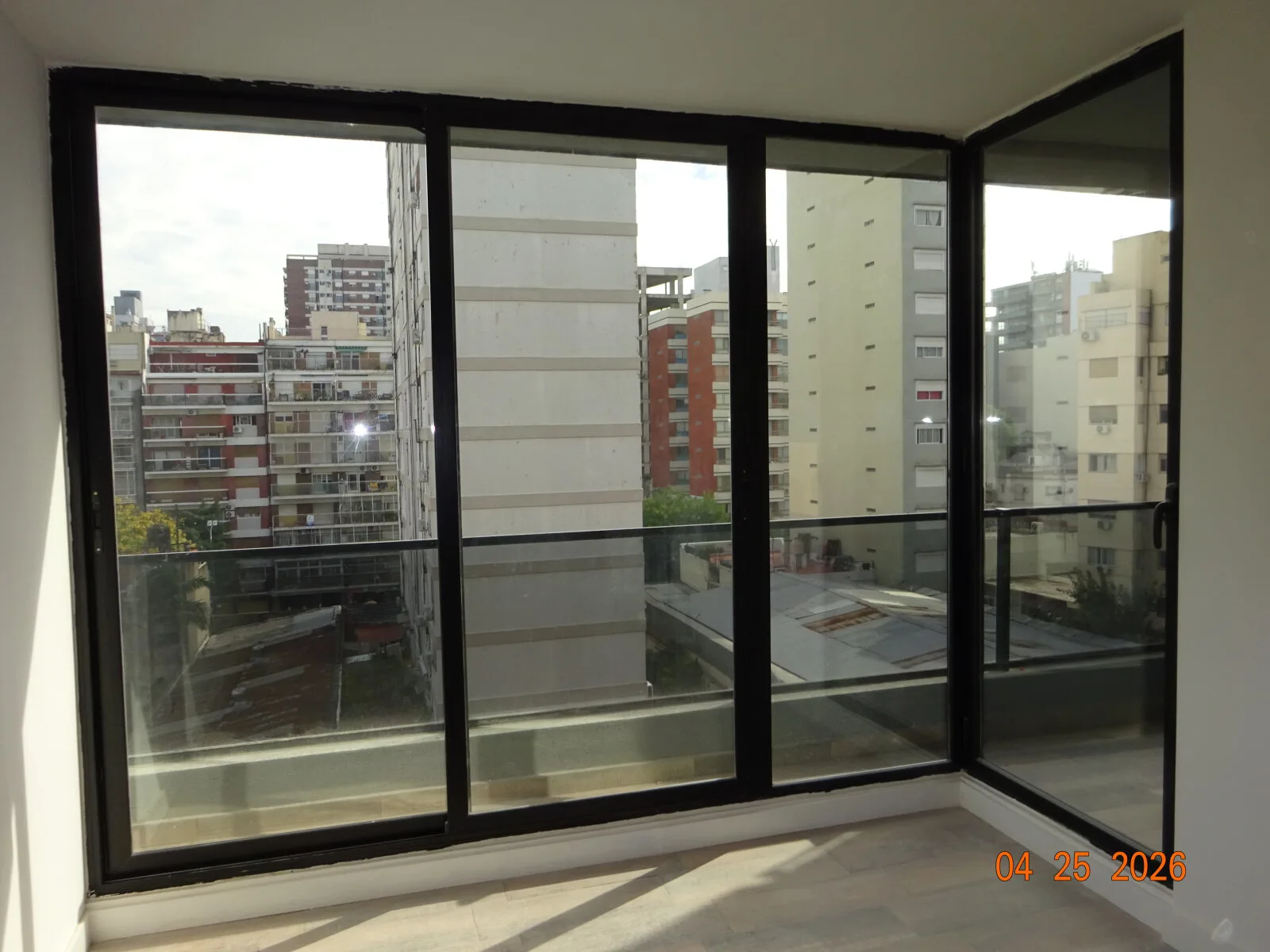 Dos ambientes luminosos a estrenar foto 3