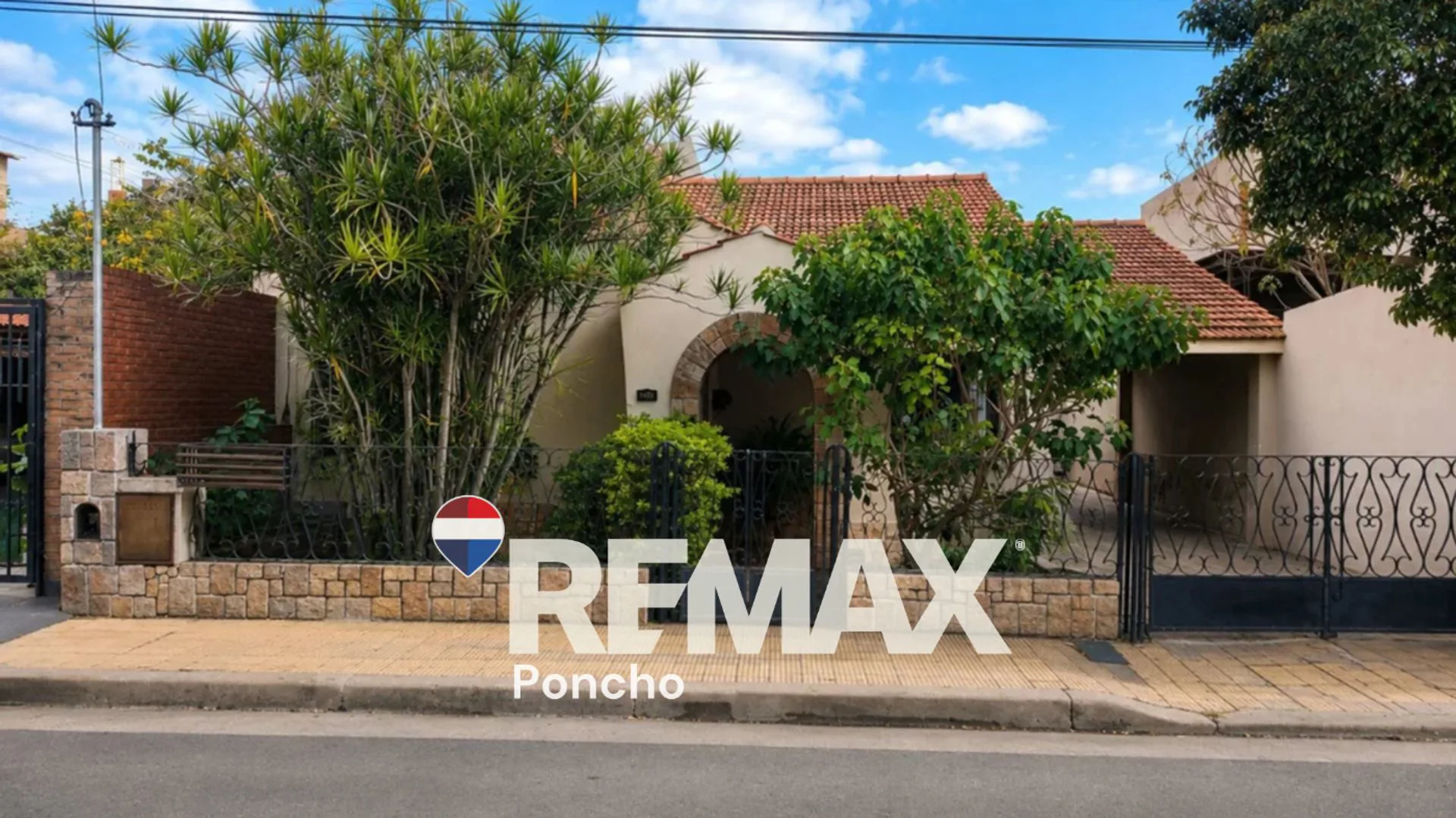 SE VENDE CASA 3 HABITACIONES Terreno 453m2 (Centro foto 2