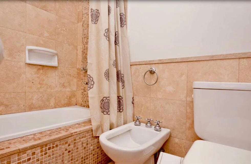 Furnished 1-Bedroom Apartment with River-View Terrace Balcony and Grill in Recoleta – photo 10 of 14