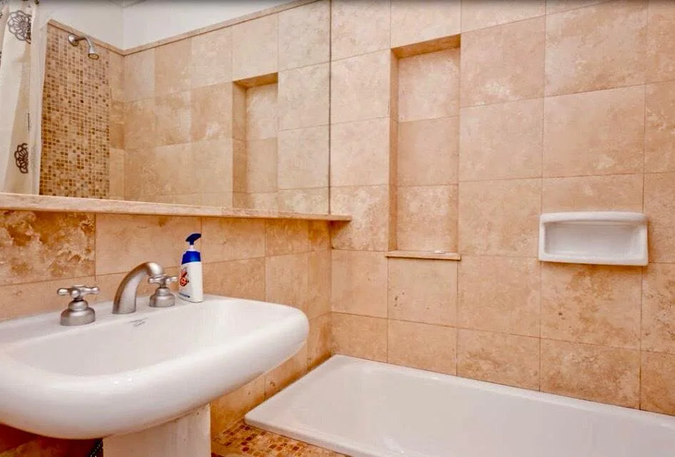 Furnished 1-Bedroom Apartment with River-View Terrace Balcony and Grill in Recoleta – photo 11 of 14