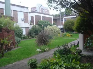 DEPARTAMENTO 3 AMBIENTES / VENTA / COMPLEJO CERRADO. foto 2