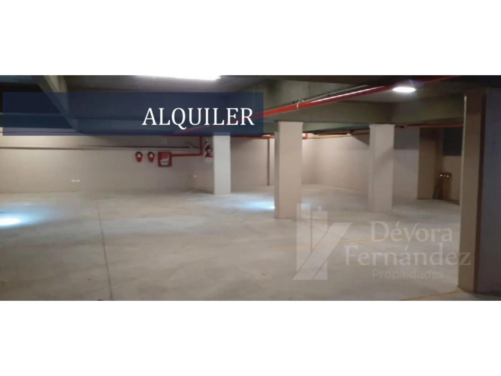 Cocheras amplias | Zona Santa Rita | Descubiertas foto 4