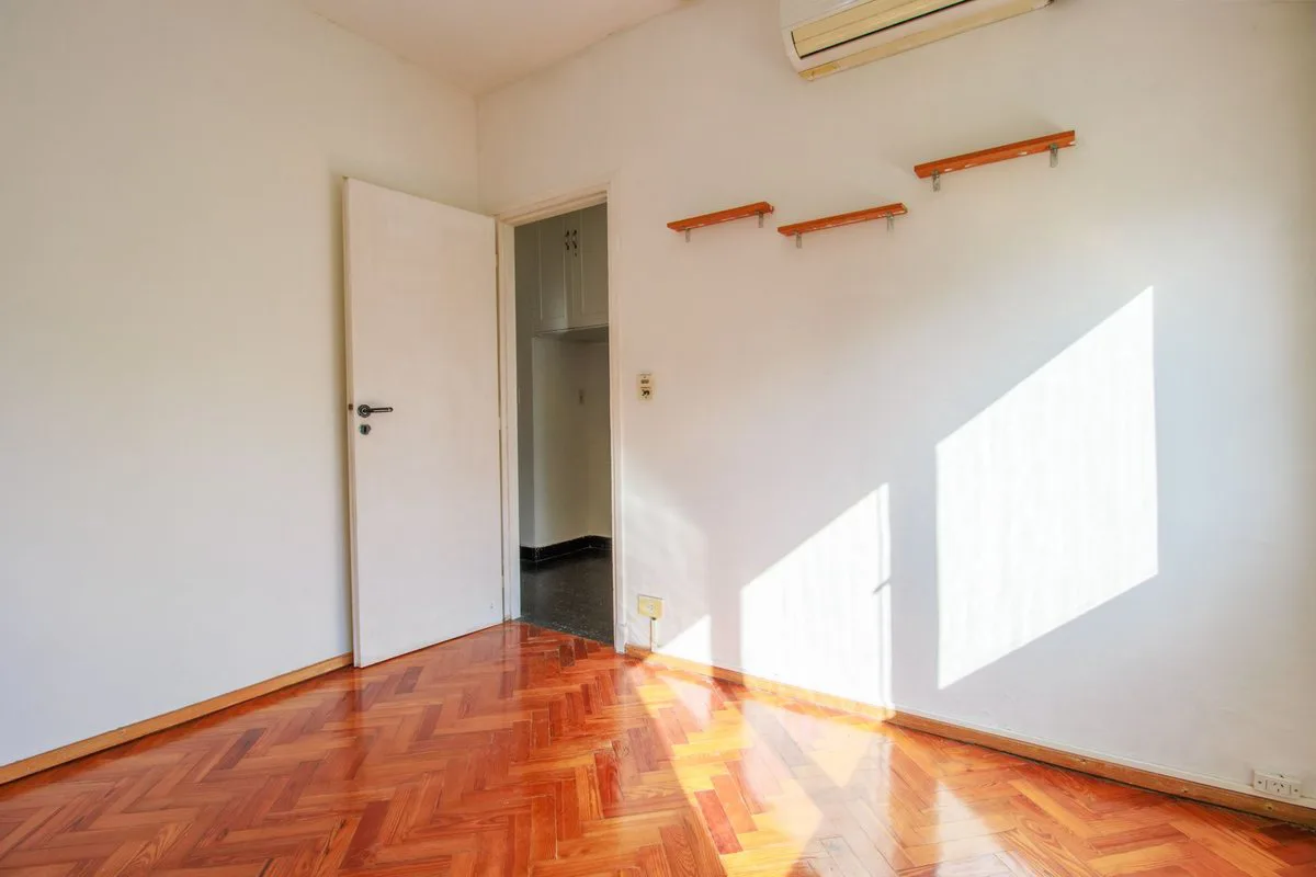 VENTA Departamento de 2 Ambientes en Olivos! foto 4