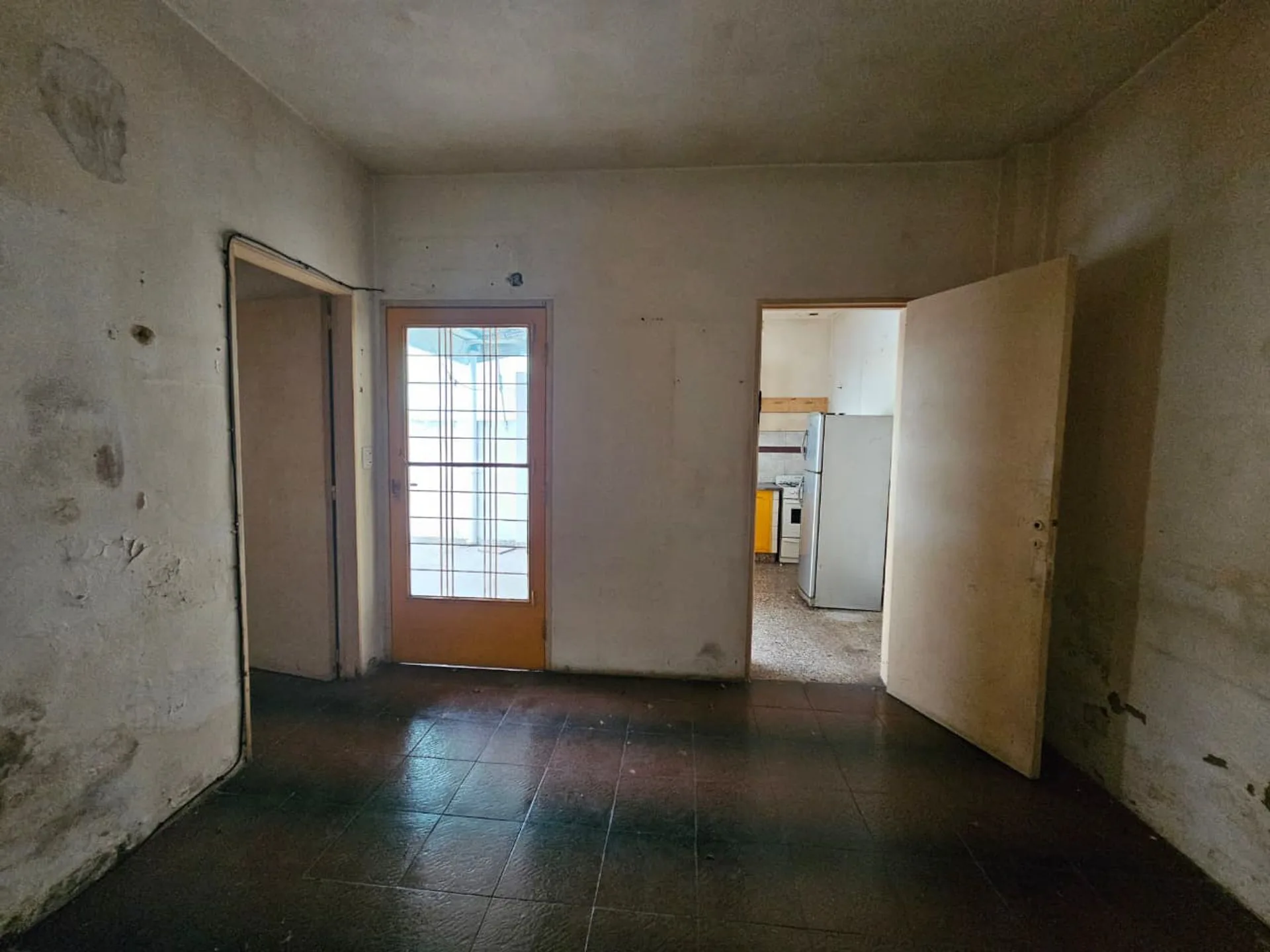 VENTA PH 54 m² C/ PATIO A REFACCIONAR SIN EXPENSAS foto 3