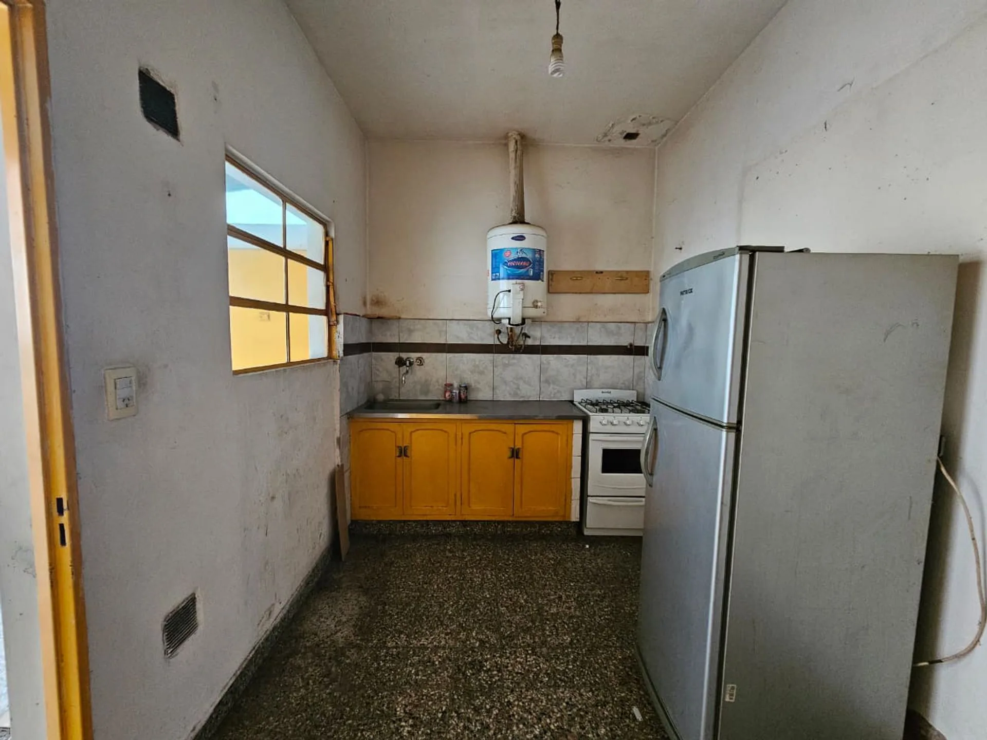 VENTA PH 54 m² C/ PATIO A REFACCIONAR SIN EXPENSAS foto 5
