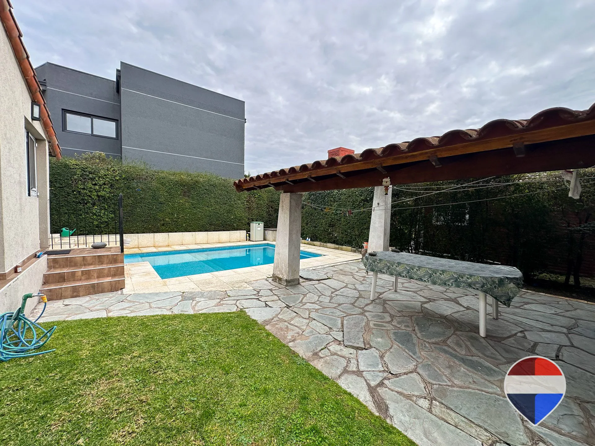 VENTA CASA EN CANNING REFACCIONADA A NUEVA foto 3