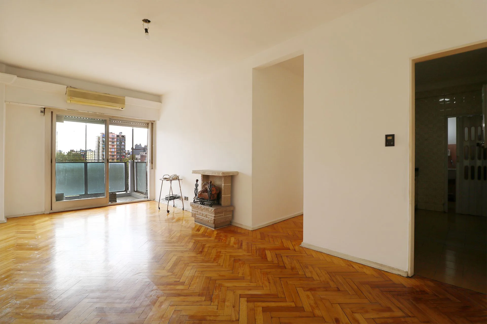 VENTA DEPARTAMENTO 3 AMB C/BALCON LUMINOSO FLORES foto 2