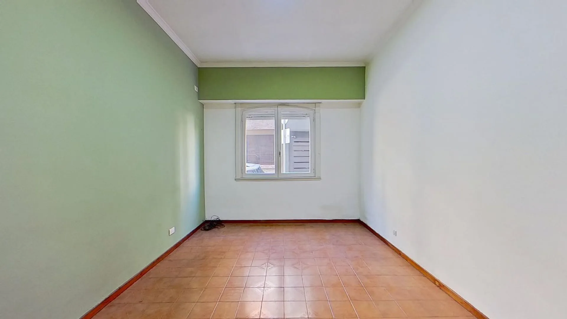 Departamento 3 amb. C/PATIO INTERNO - CABALLITO