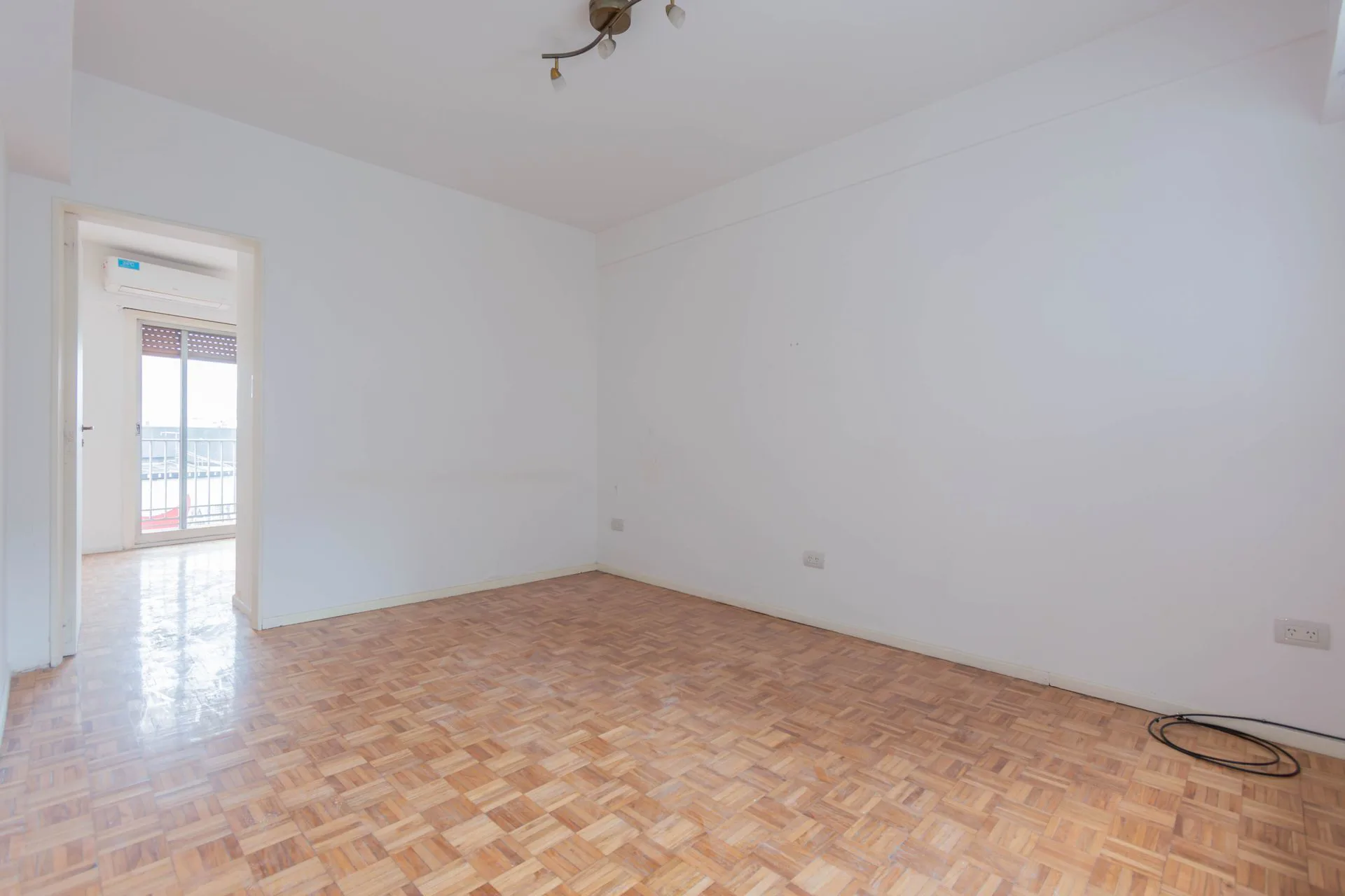 VENTA DOS AMBIENTES ALTO PALERMO LUMINOSO BALCON foto 2