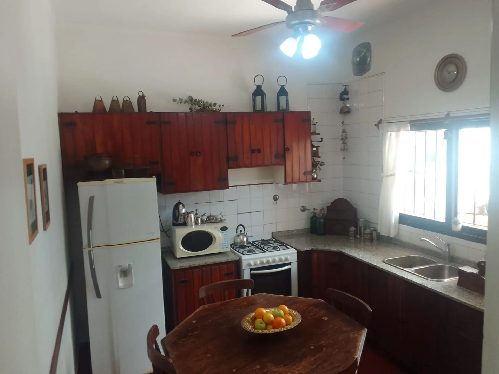 CASA EN VENTA 4 AMBIENTES MORENO APTO CRÉDITO foto 4