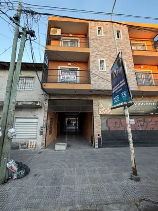 Alquiler 2 ambientes Isidro Casanova foto 1