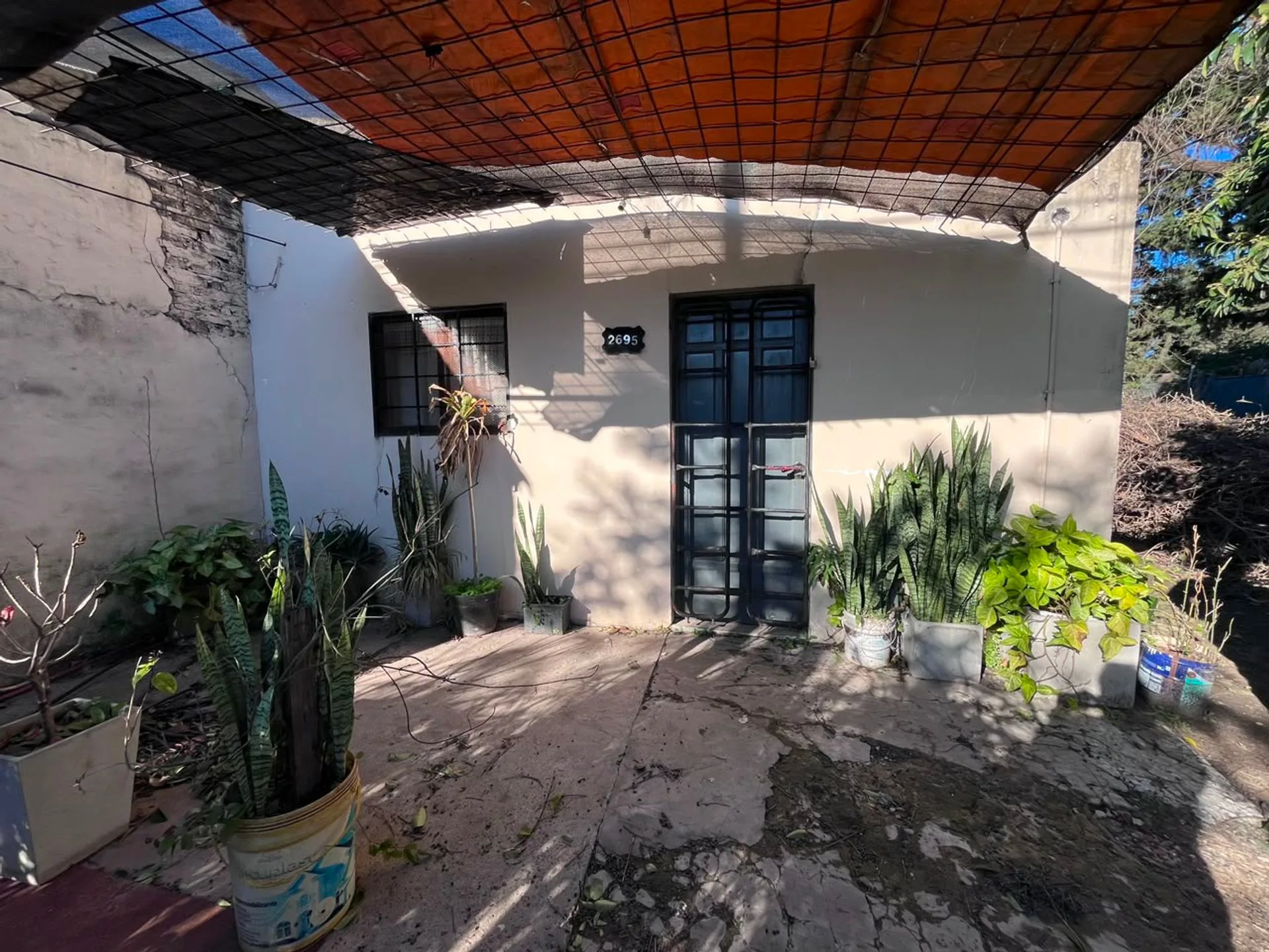Dos casas a reciclar en un amplio terreno foto 3