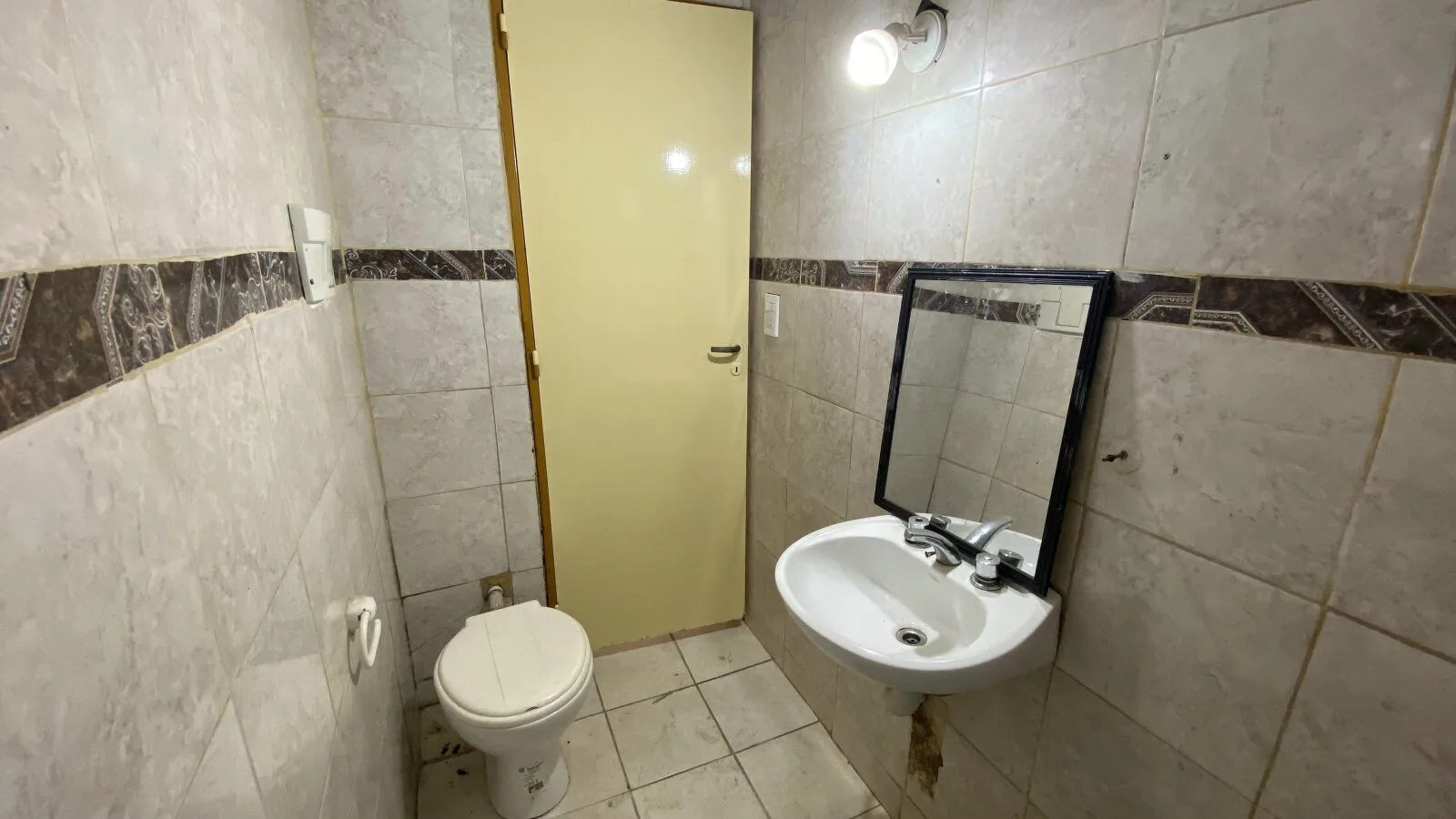 DEPARTAMENTO 2 AMBIENTES CON HABITACIÓN EN SUITE EN CASTELAR foto 4