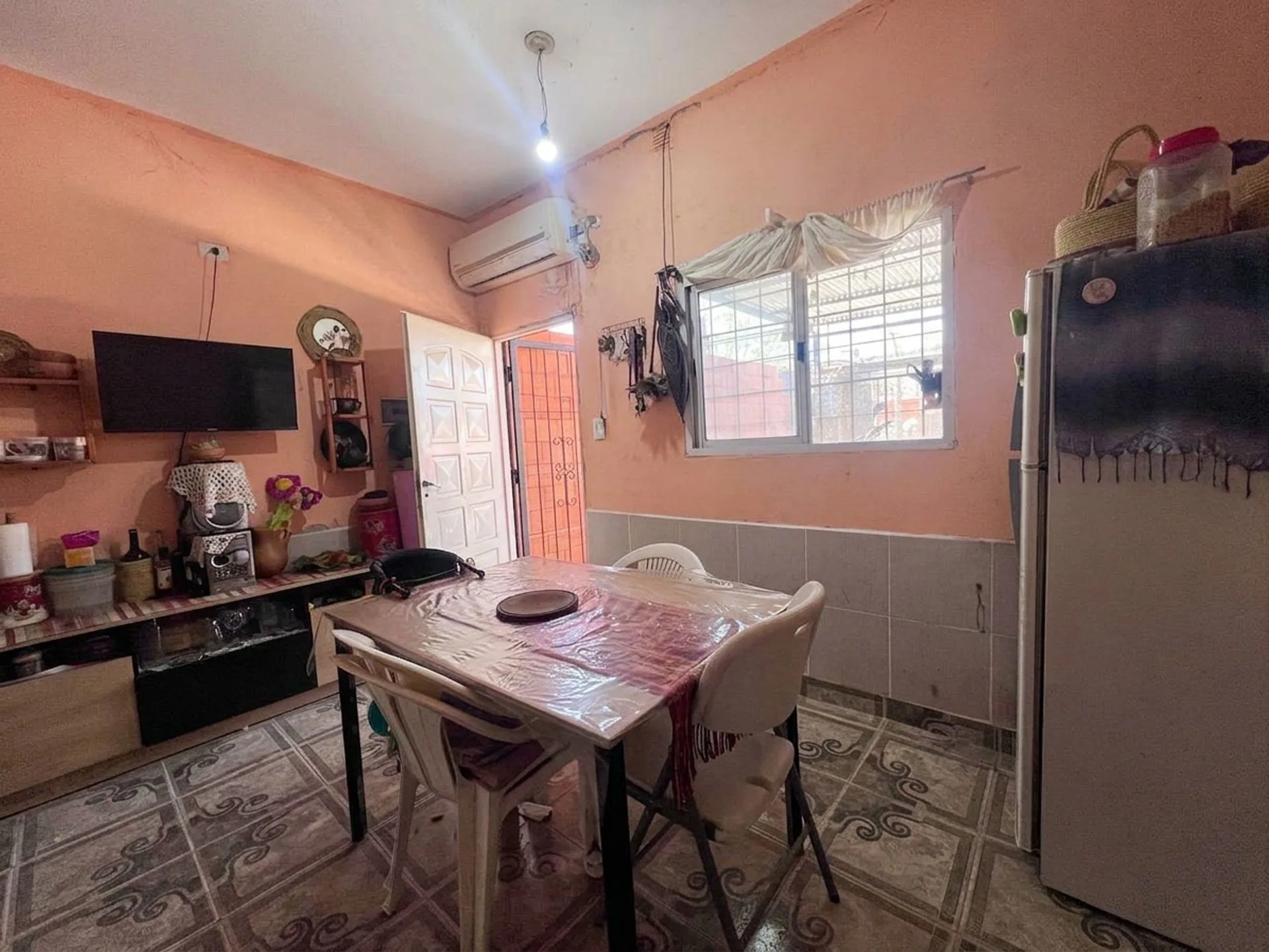 VENTA PROPIEDAD CON 4 UNIDADES. TERMAS DE R. HONDO foto 4